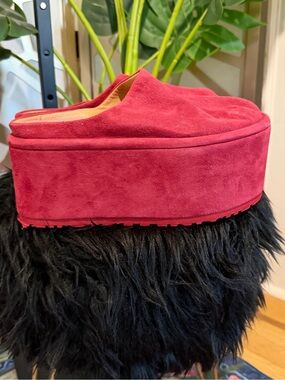UGG x Molly Goddard Platform Clogs Red Suede Shearling Slides Women’s 8